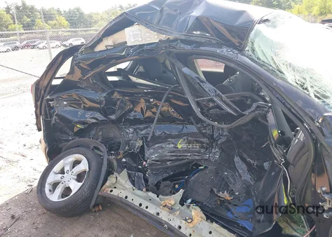 2016 Honda Hr-V Lx z USA, uszkodzony, nr VIN 3CZRU6H36GM724385